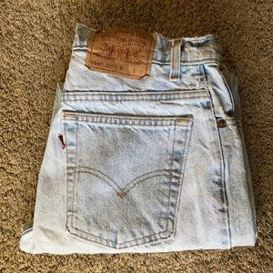 Vintage Levi’s; high waisted mom jean style